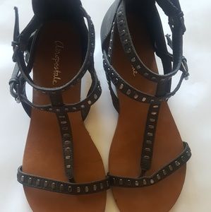 Aeropostale Sandles